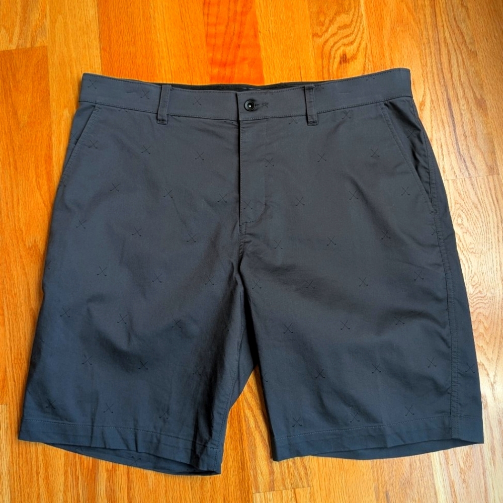 NIKE Men's Dri-FIT Golf Shorts 38 Black Golf Club Logo UPF 40+